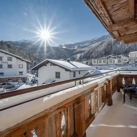 Aliona Apartman