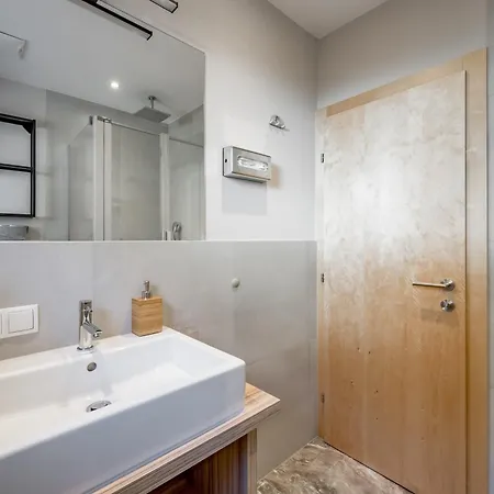 Aliona * Ζόλντεν