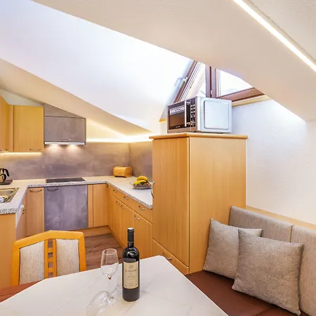 Aliona * Ζόλντεν