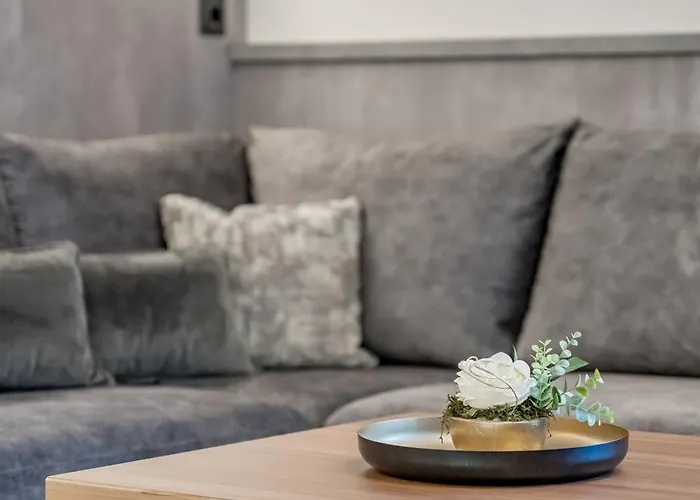 Апартаменти Aliona *