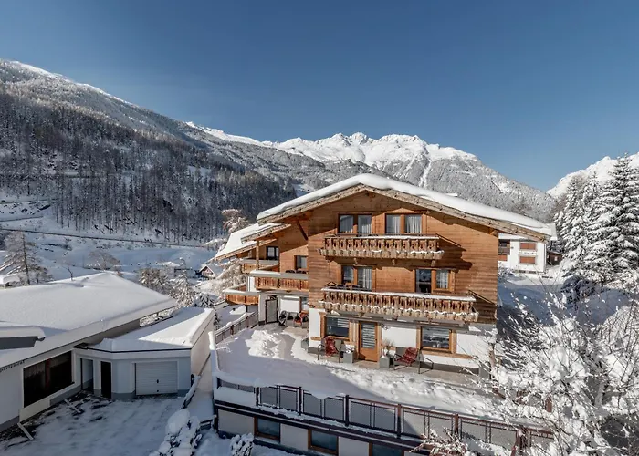 Апартаменти Aliona *