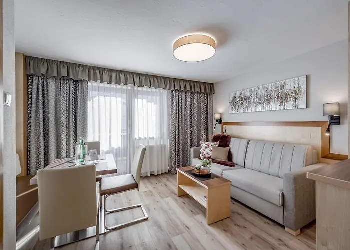 Апартаменти Aliona *