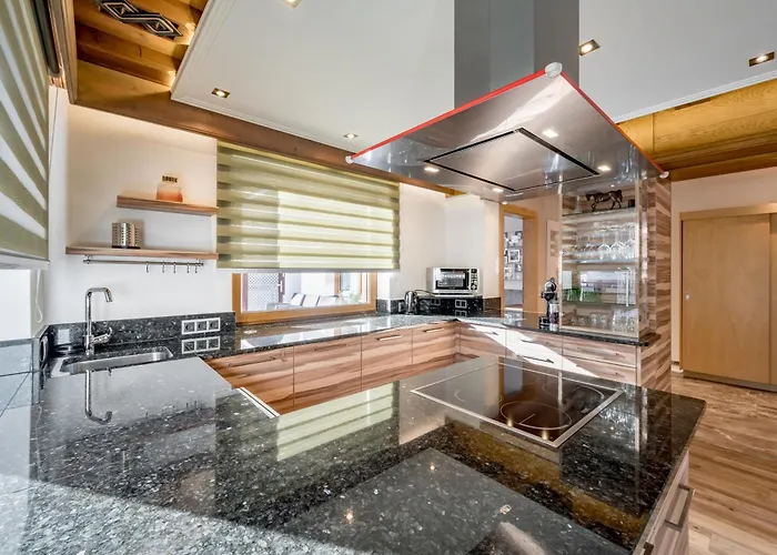 Апартаменти Aliona