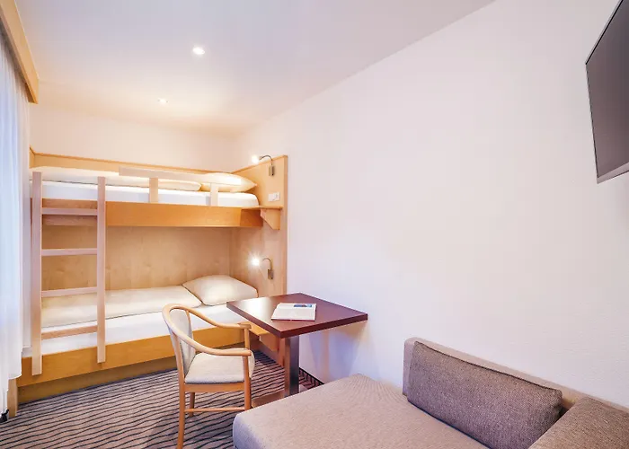 Апартаменти Aliona *